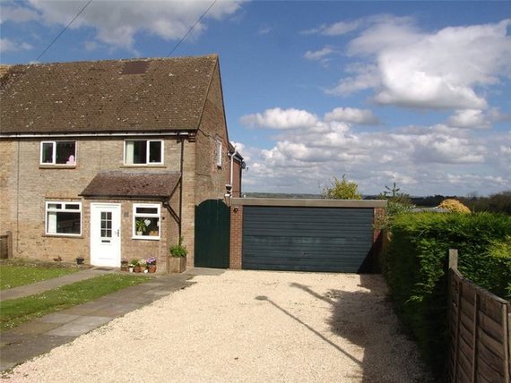 4 bedroom Semi-Detac...